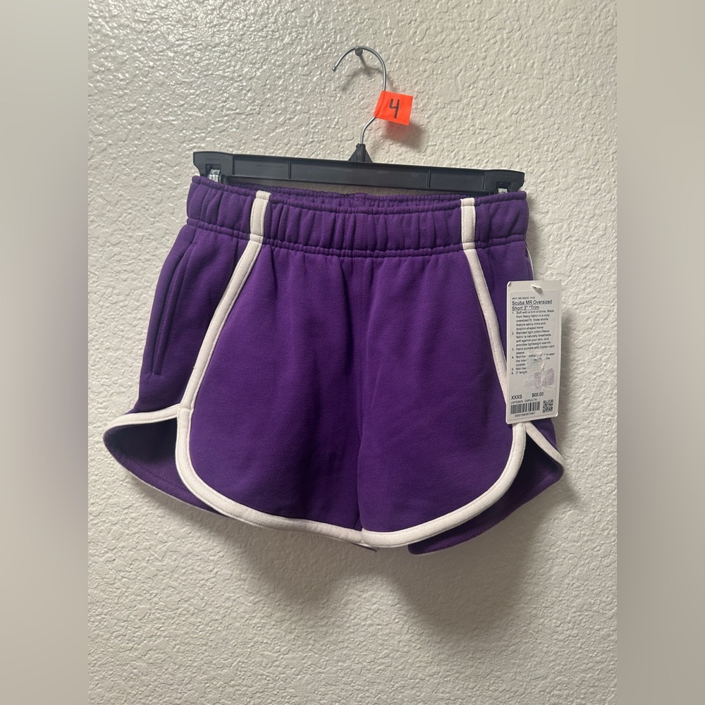 Brand new lululemon scuba shorts size XXXS. A4